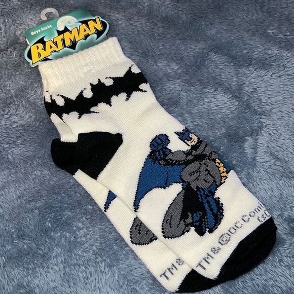Cartoon Network boys Batman socks size 7 to 8 1/2 - Picture 1 of 6